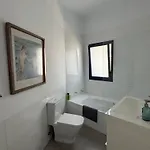 Moderna Mediterránea Villa