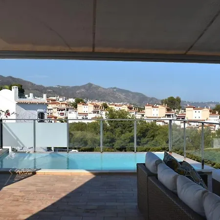 Villa Moderna Mediterránea